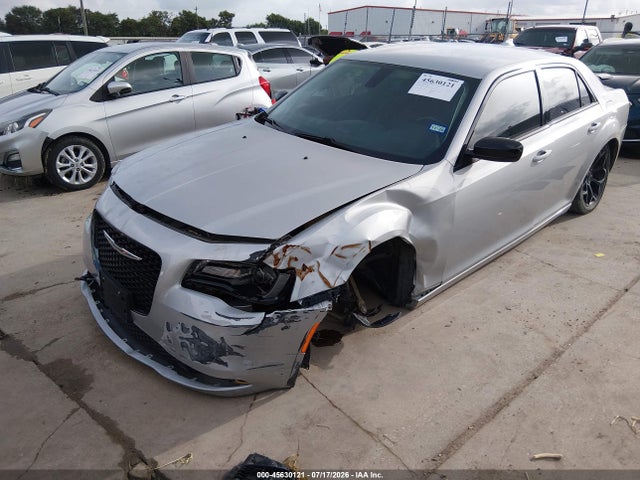2019 Chrysler 300 TOURING 照片 2