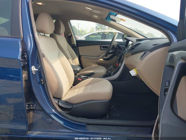 صورة 5 لـ 2016 Hyundai ELANTRA SE
