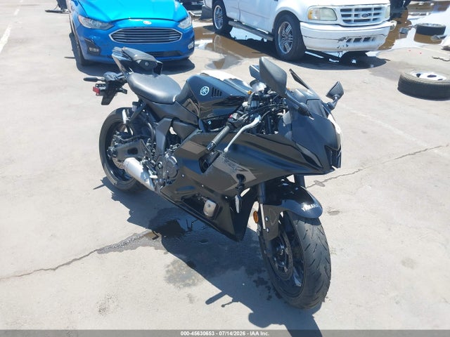 2025 YAMAHA YZF 