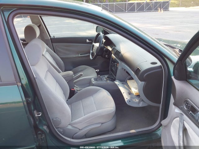 1999 Volkswagen PASSAT GLS 照片 5