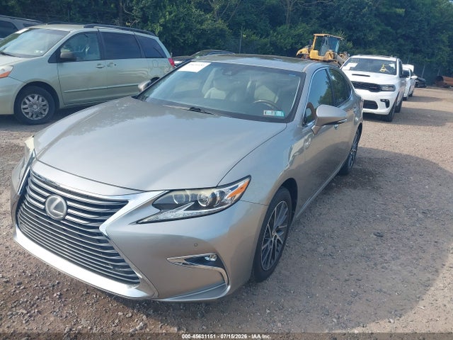 صورة 2 لـ 2016 Lexus ES 350