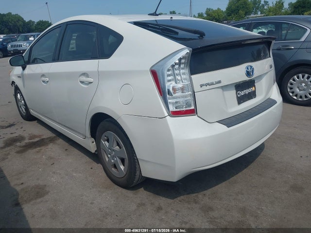صورة 3 لـ 2011 Toyota PRIUS TWO