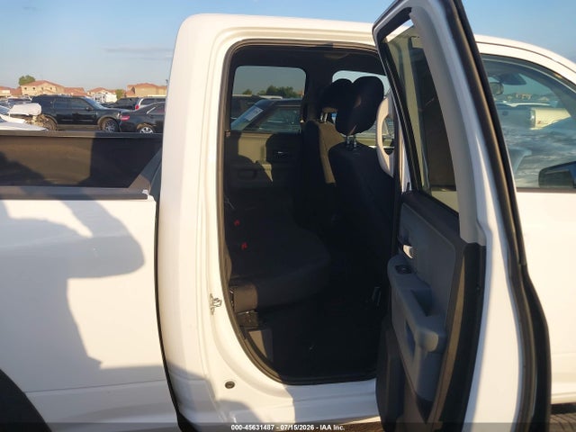 صورة 8 لـ 2019 RAM 1500 CLASSIC WARLOCK 4X2 6'4 BOX