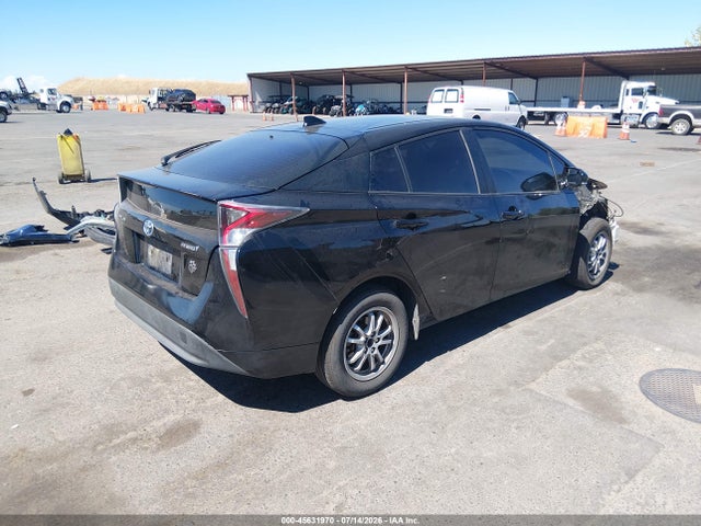 صورة 4 لـ 2016 Toyota PRIUS THREE