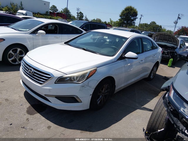 2015 Hyundai SONATA SE — фото 2