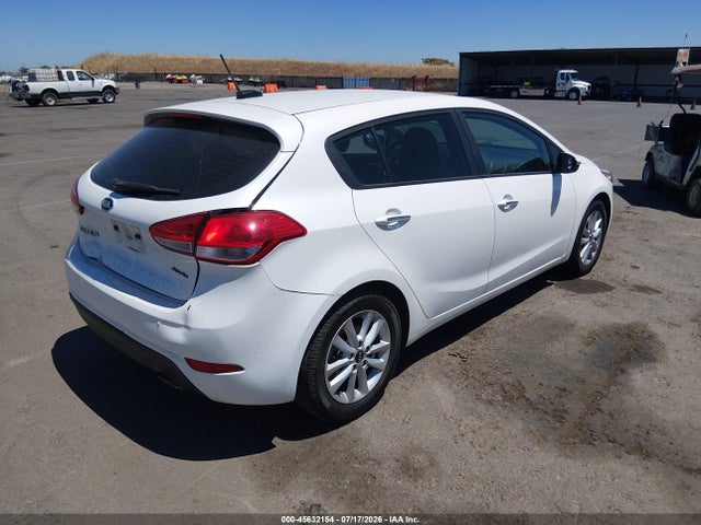 صورة 4 لـ 2017 KIA FORTE LX