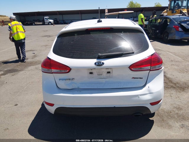 صورة 6 لـ 2017 KIA FORTE LX