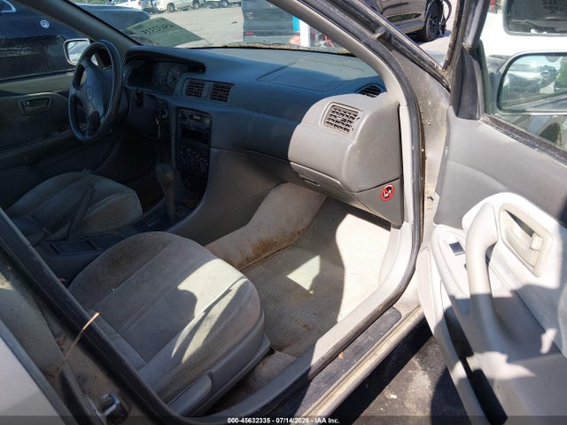 1997 Toyota CAMRY LE V6 — фото 5