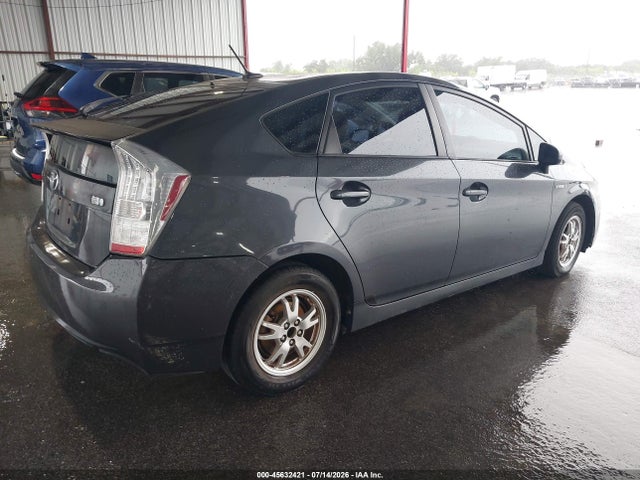 2010 Toyota PRIUS II — фото 4