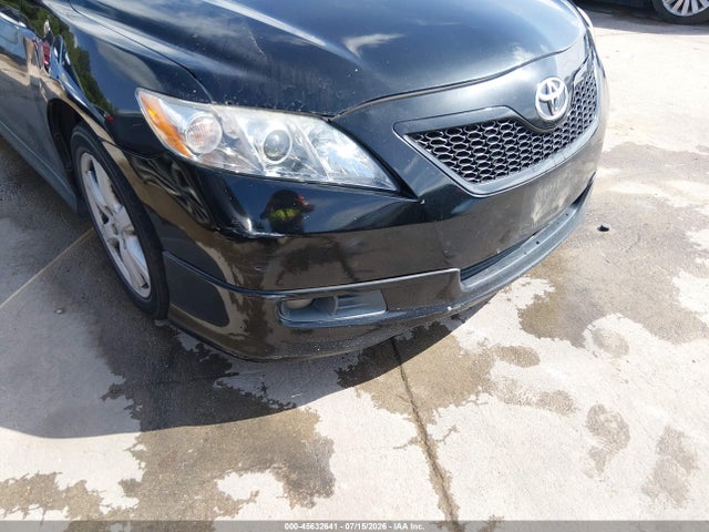 2009 Toyota CAMRY SE photo 6