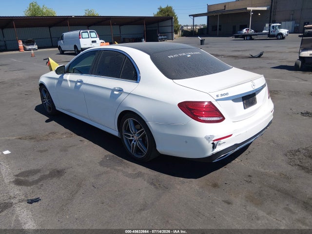 2017 Mercedes-BENZ E 300 — фото 3