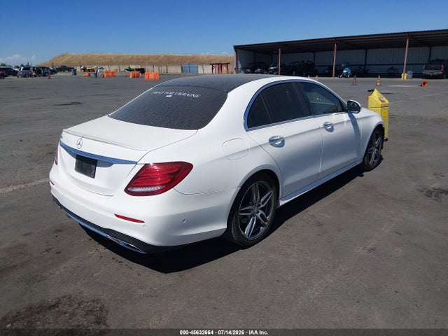 2017 Mercedes-BENZ E 300 — фото 4
