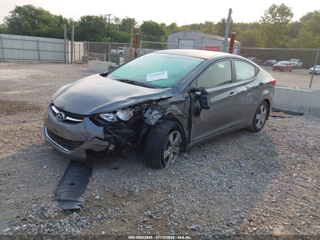 2013 Hyundai ELANTRA GLS — фото 2
