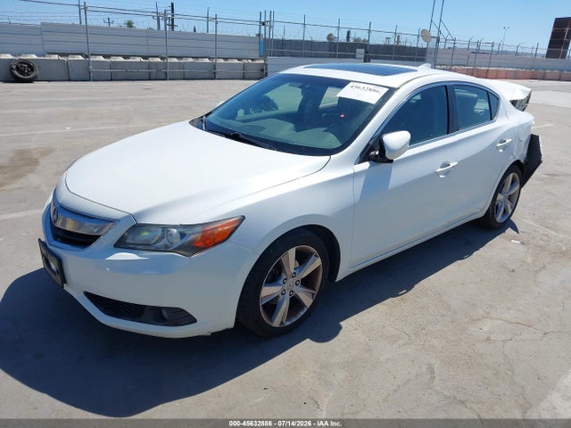 2015 Acura ILX 2.0L — фото 2
