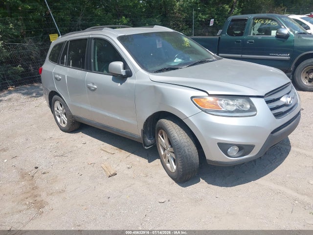 2012 HYUNDAI SANTA FE SE