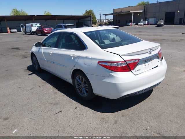 2015 Toyota CAMRY SE 照片 3