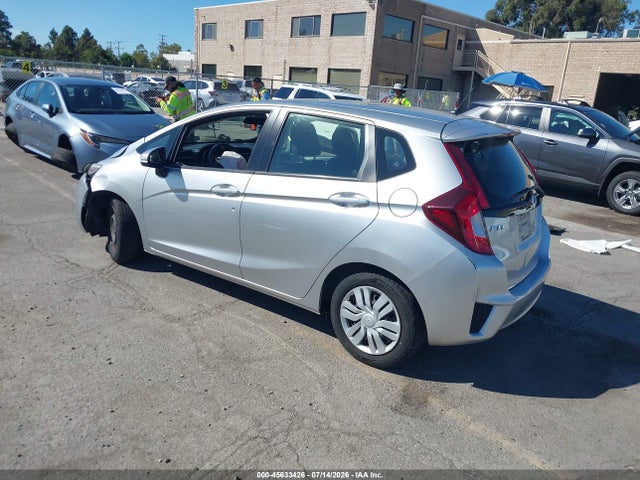 2016 Honda FIT LX — фото 3