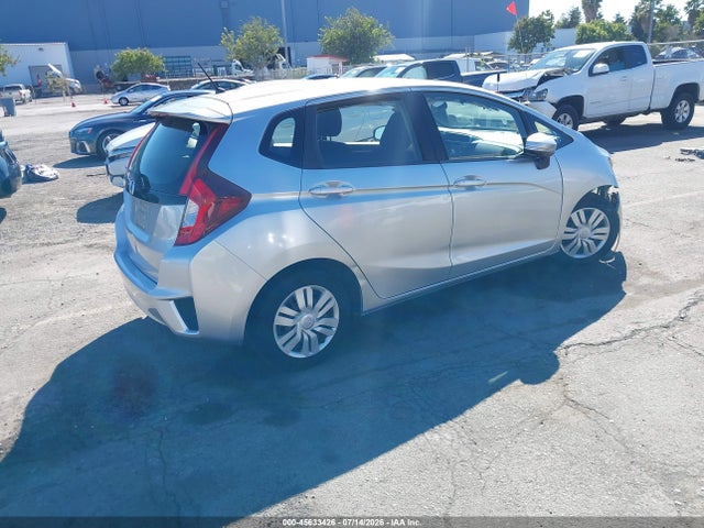 2016 Honda FIT LX — фото 4