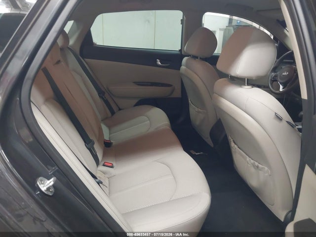 صورة 8 لـ 2016 KIA OPTIMA LX