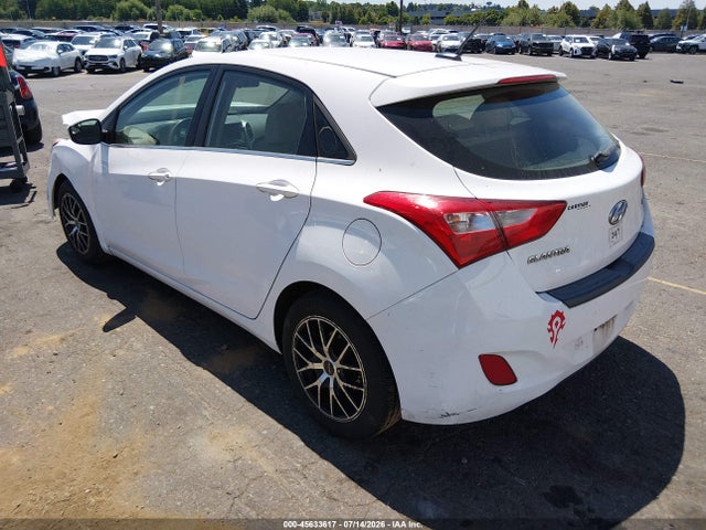 2016 Hyundai ELANTRA GT — фото 3