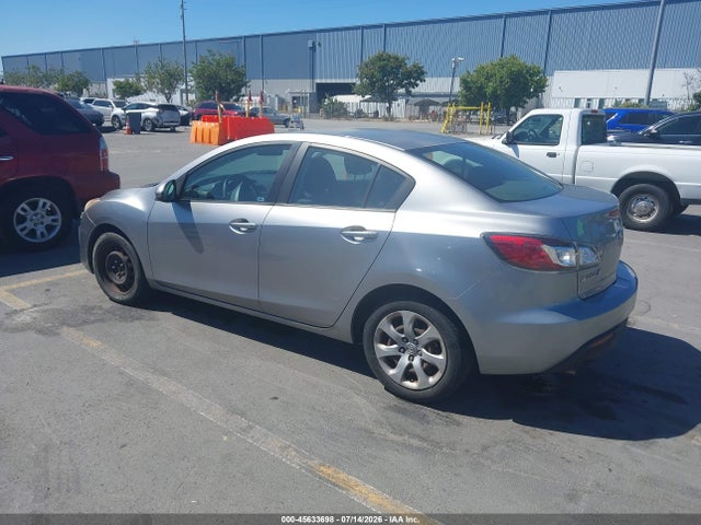 صورة 3 لـ 2011 Mazda MAZDA3 I SPORT