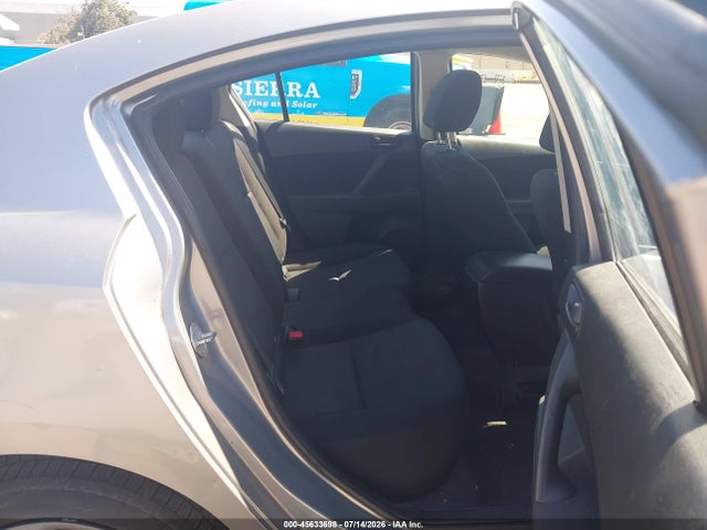 صورة 8 لـ 2011 Mazda MAZDA3 I SPORT
