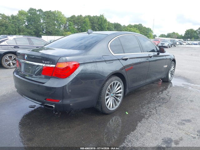 2012 BMW 740I 照片 4