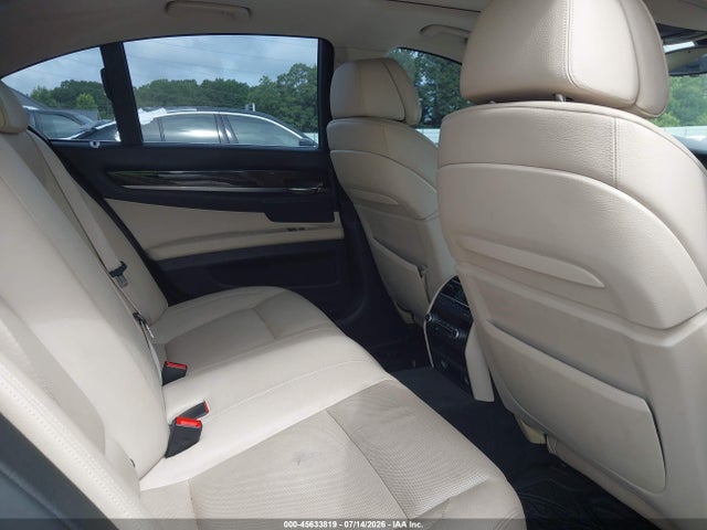 2012 BMW 740I 照片 8