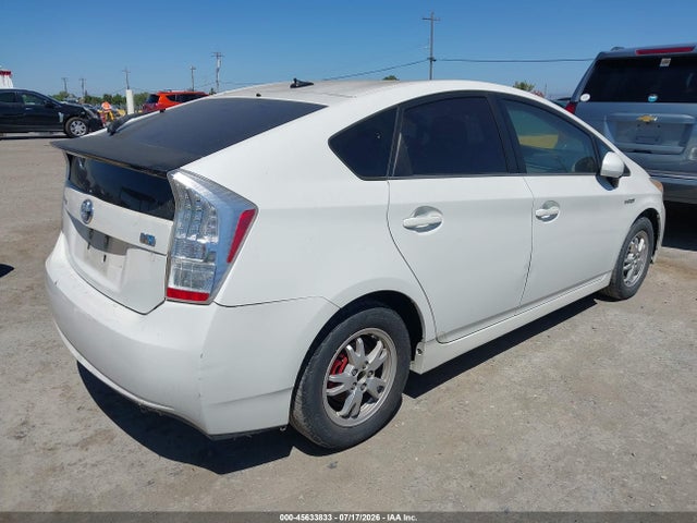 صورة 4 لـ 2010 Toyota PRIUS III