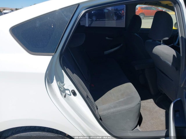 صورة 8 لـ 2010 Toyota PRIUS III