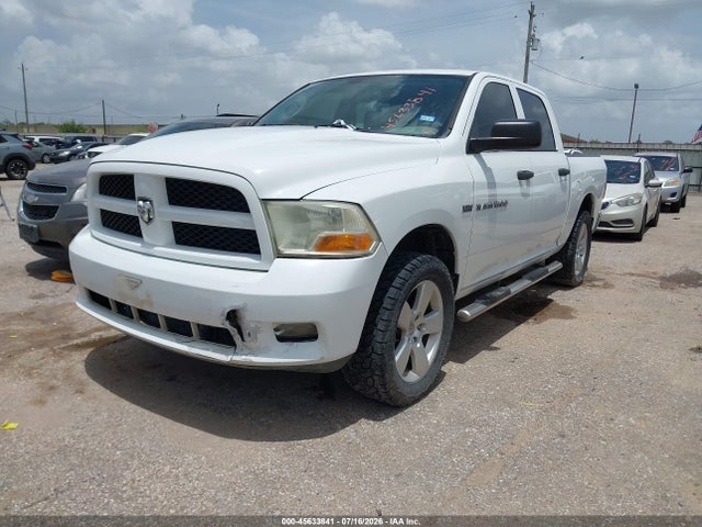 2012 RAM 1500 EXPRESS 照片 2