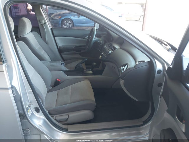2010 Honda ACCORD 2.4 LX — фото 5