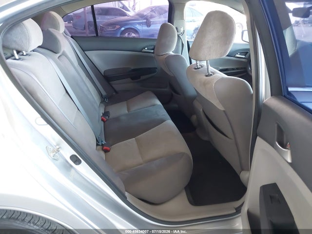 2010 Honda ACCORD 2.4 LX — фото 8