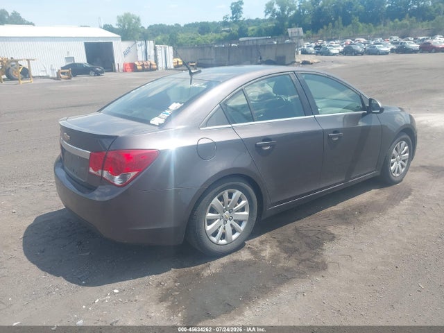 صورة 4 لـ 2011 Chevrolet CRUZE LS