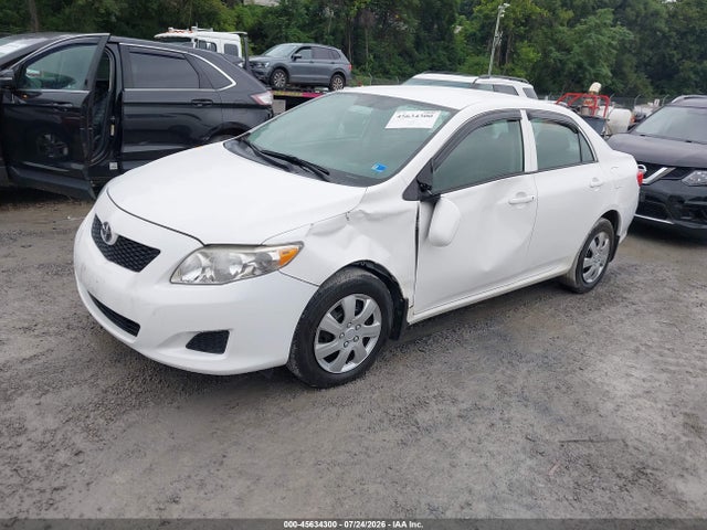 2010 Toyota COROLLA LE 照片 2