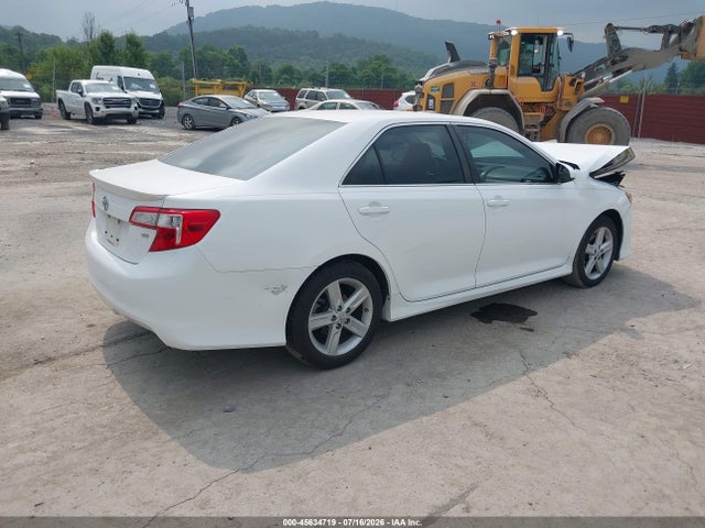 صورة 4 لـ 2014 Toyota CAMRY SE