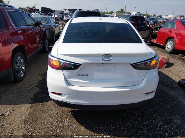 2019 TOYOTA YARIS LE 16