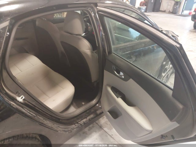 صورة 8 لـ 2019 KIA FORTE LXS
