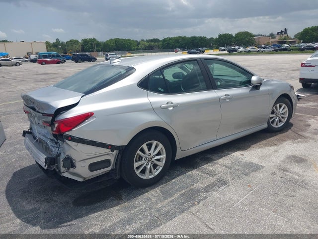 صورة 4 لـ 2025 Toyota CAMRY LE