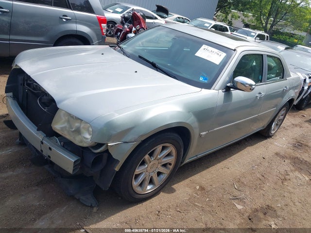 2005 Chrysler 300C 照片 2