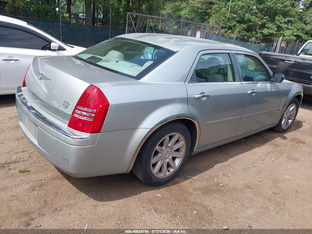 2005 Chrysler 300C 照片 4