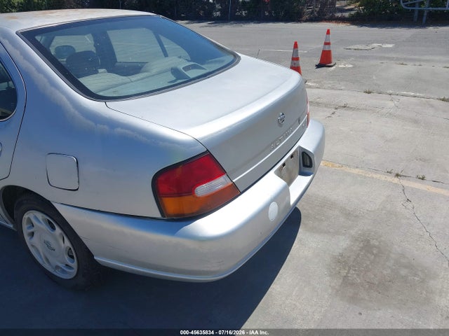 1998 Nissan ALTIMA GLE/GXE/SE/XE — фото 6