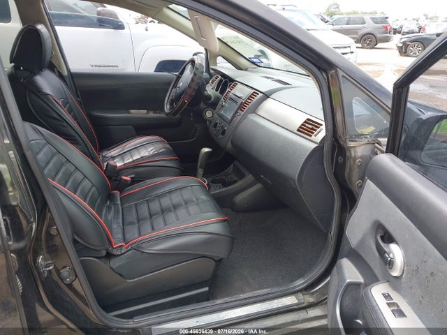 2011 Nissan VERSA 1.8S — фото 5