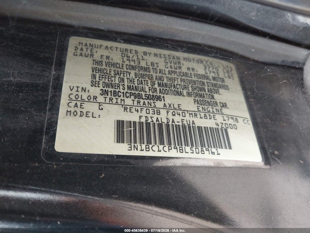 2011 Nissan VERSA 1.8S — фото 9