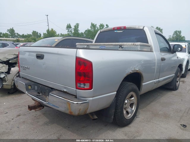 2004 Dodge RAM 1500 ST 照片 4