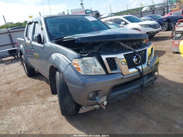 2017 NISSAN FRONTIER SV