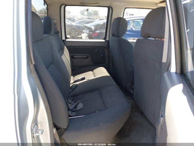 صورة مصغرة 8 لـ 2003 Nissan FRONTIER XE-V6