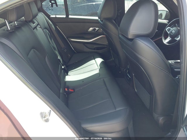 صورة 8 لـ 2023 BMW 330I