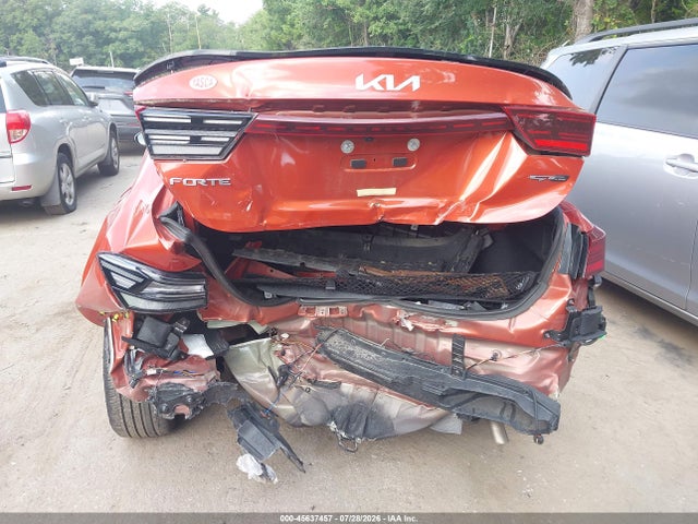 2023 KIA FORTE GT-LINE 6
