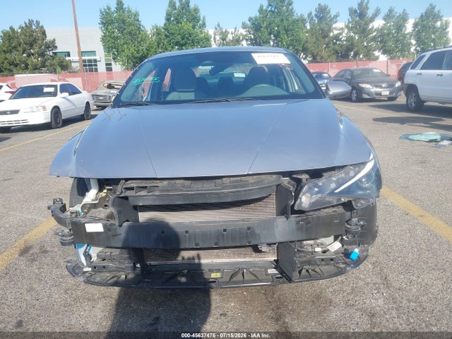 صورة 6 لـ 2021 Hyundai ELANTRA SEL